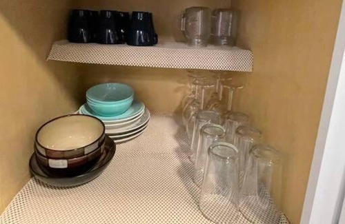Queens Apartment | Apt A - NEW Basement Studio Close to JFK/LGA/UBS