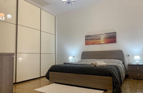 Assemini Apartment | Apt con portico privato vicino Cagliari Airport