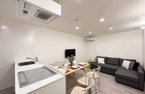 Hiroshima City Centre Apartment | Apt for 10Ppl Ideal for Big Group in City Center