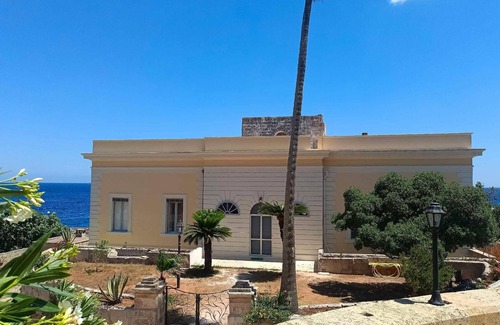 Porto Tricase House | Apt Francesca - Villa Risolo by Love Sud