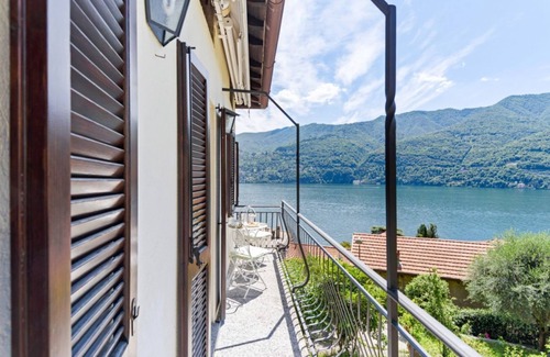 Carate Urio Apartment | APT lake view, vintage furnishings and unique atmosphere!