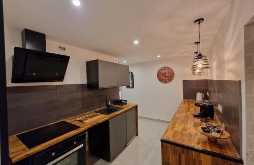 Saint-Claude Apartment | Apt moderne en plein centre-ville