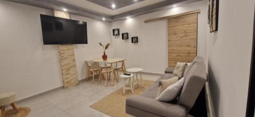 Saint-Claude Apartment | Apt moderne en plein centre-ville