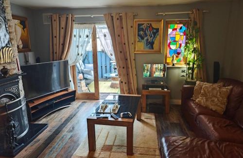 Newbridge Apartment | Apt near everything