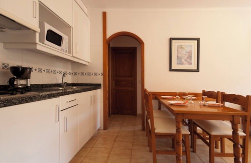 Cala San Vicente House | Apt. Roble with balcony, communal pool, close to the beach 300 m, Wifi