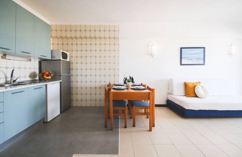 Correeira Apartment | Apt w/Pools, Jacuzzi & Sea View, Albufeira