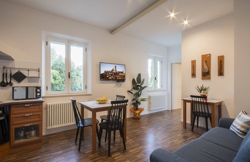 Siena Apartment | Apt. With garden - 1 bedroom (2 km from the Center). Free parking