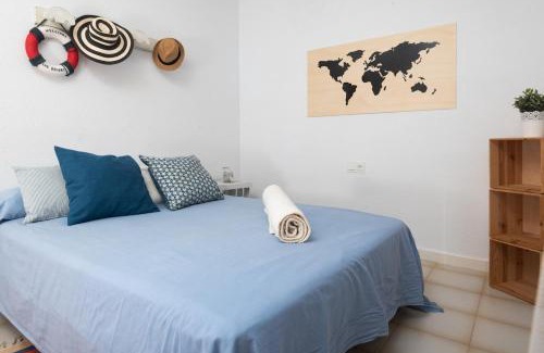 El Roc de Sant Gaieta Apartment | Apt with swimming pool and parking, 3 minutes from the beach