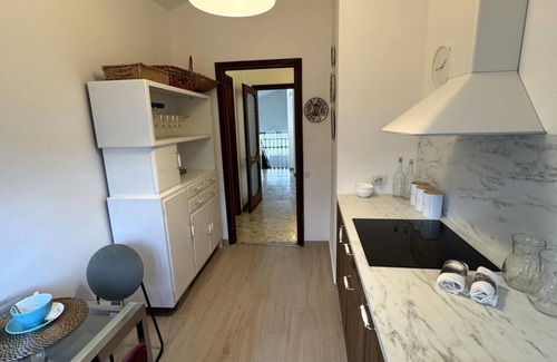 Lipomo Apartment | Apt with Terrace & Garden near Como