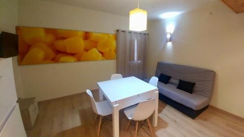 Vic Apartment | APT5 DÚPLEX Acollidor al Centre de Vic APTGARBI