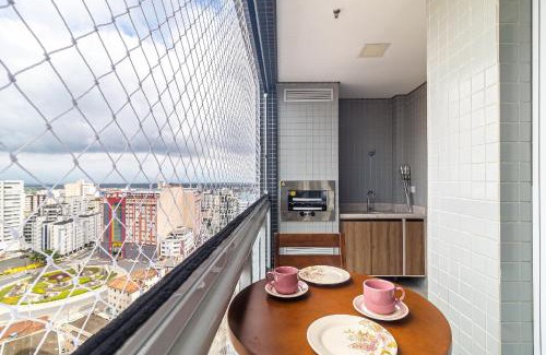Boqueirao Apartment | Apto ótima localização a 100m da Praia, Piscina, Ar Condicionado, Garagem e Portaria 24h