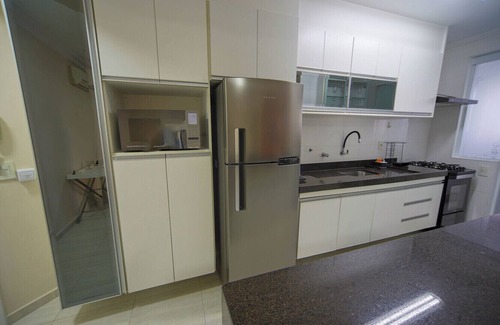 Jardim Tejereba Apartment | Apto completo com wi-fi, ar-cond a 200m da praia