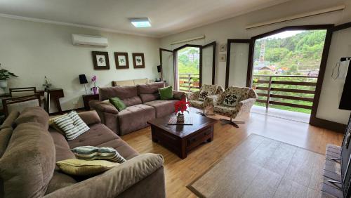 Capivari Apartment | Apto no centro turístico Capivari (150m do Baden)