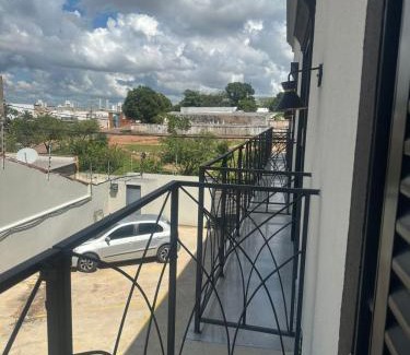 Shangri-la Apartment | Apto proximo a Av Beira Rio, estacionamento gratis