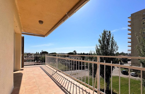Bon Relax Apartment | Apto. TEmpordà 3C - Piscina comunitaria, Wifi, terraza de 20m2 con fantásticas vistas.