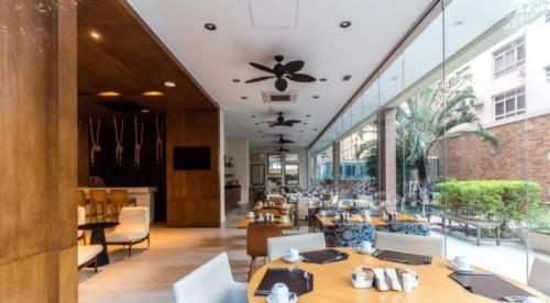 Pompeia Apartment | APTO Top com Vista pro Mar em Condomínio Completo em Frente à Praia!