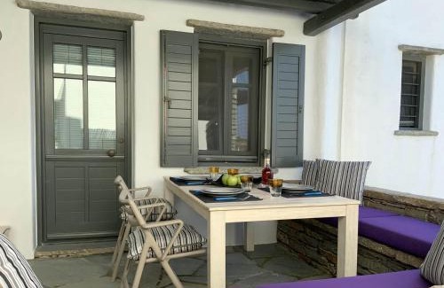Vourkari House | Aqua Blue, only 100 meters from the beach of Gialiskari