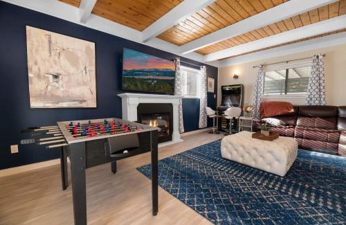 Big Bear City House | Aqua Dreams - Six fireplaces, arcade machine, foosball, and hot tub
