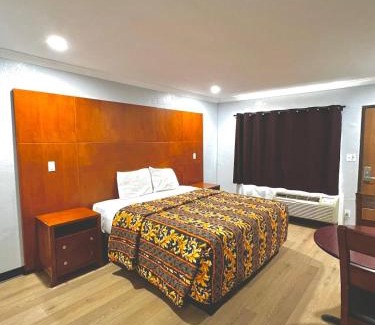 El Monte Hotel | Aqua Inn Motel