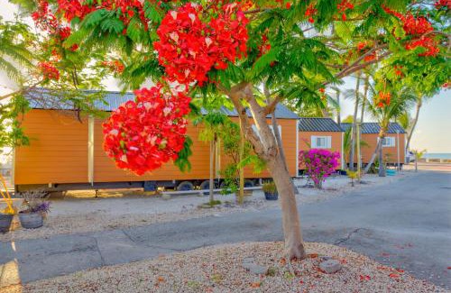 Marathon Cabin | Aqua Lodges at 47th Street