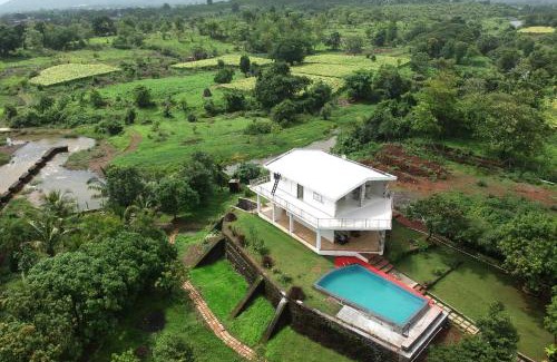 Khalapur Villa | Aqua & Sage by StayVista - Riverside Villa with Pool & Terrace