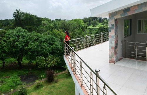 Khalapur Villa | Aqua & Sage by StayVista - Riverside Villa with Pool & Terrace