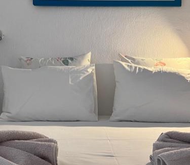 Paralia Dionysiou Apartment | Aqua Theros Apartments
