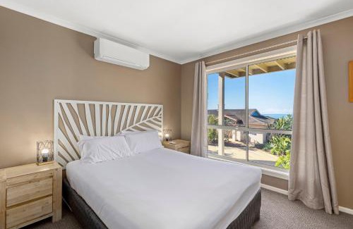 Sapphire Beach Resort | Aqualuna Beach Resort