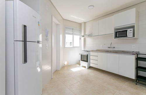 Ingleses Norte Apartment | Aquarelle - Prédio nos Inglese pé-na-areia com piscina