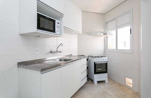 Ingleses Norte Apartment | Aquarelle - Prédio nos Inglese pé-na-areia com piscina