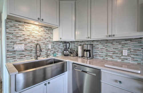 South Padre Island Condo | Aquarius 7th Floor Spectacular Beachfront View From Both Balconies, Pool & Spa!