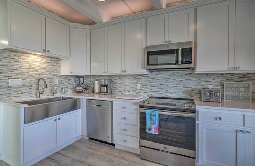 South Padre Island Condo | Aquarius 7th Floor Spectacular Beachfront View From Both Balconies, Pool & Spa!