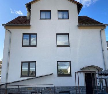 Schaala Apartment | AR Apartments I 4 Pers I Prime I Küche I WLAN I Office