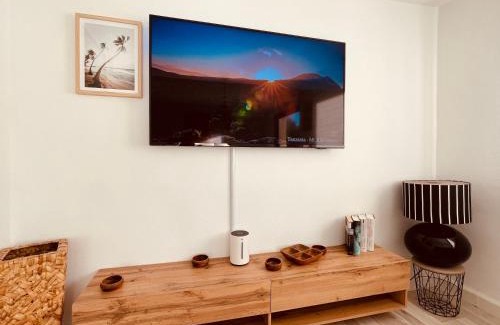 Schaala Apartment | AR Apartments I 4 Pers I Prime I Küche I WLAN I Office
