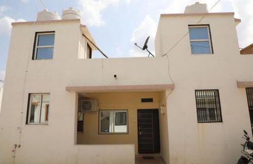 Rajpipla House | Aradhya Prime Home Stay