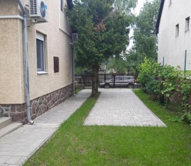 Zsorifurdo House | Arany apartman Zsóry