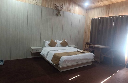 Lansdowne Hotel | Aranyam Hills