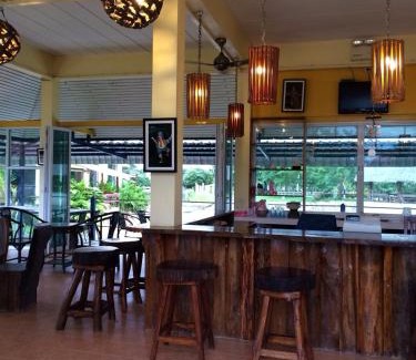 Aranyaprathet Hotel | Aranyaprathet Riverside resort