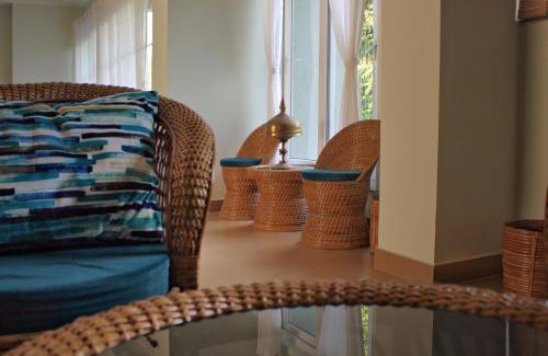 Sualkuchi Bed & Breakfast | Aranyika