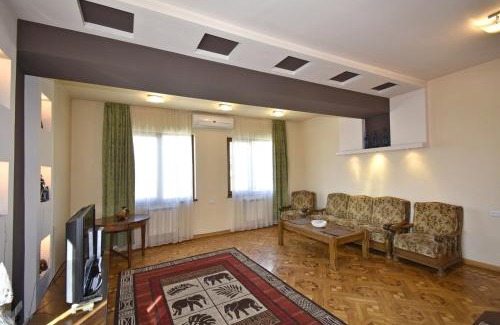 Nork-Marash Apartment | Ararat view 3-bedroom apartment with garden