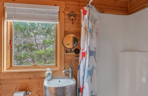 Dripping Springs House | Arbor House of Dripping Springs - Hound Hollow
