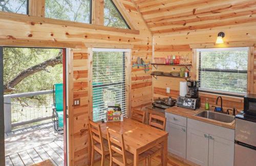 Dripping Springs House | Arbor House of Dripping Springs - Finch House