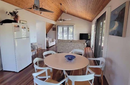 Agnes Water House | Arbour Rest Expansive Ocean Views