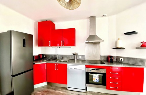 Hyeres City Centre Apartment | ARC EN CIEL - Spacious and stylish downtown!