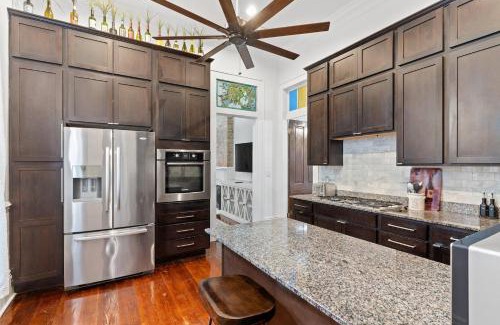 Faubourg Marigny House | Arcade Game Room Retreat In Marigny Walk To Fq