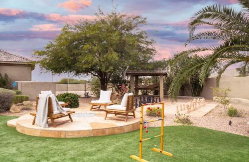 Central Scottsdale Villa | Arcadia by AvantStay Breathtaking Oasis in Scottsdale w Pool Hot Tub Game Room