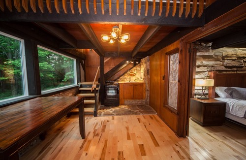Mill Run House | Architects dream, 1 mile from falling water and river, private with camp area