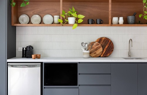 Broken Head House | Architectural Rainforest Retreat – Luxe Byron Bay Stay Heated Pool, Pet Friendly