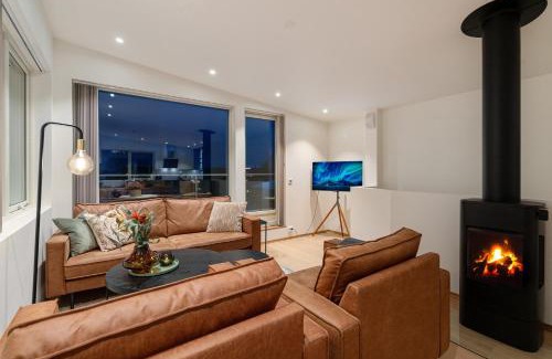 Tromso Villa | Arctic Luxury Villa Tromsø I FREE Parking