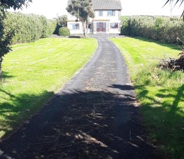 Ventry House | Ard Na Mara Ballymore, Dingle 4 bedroom house